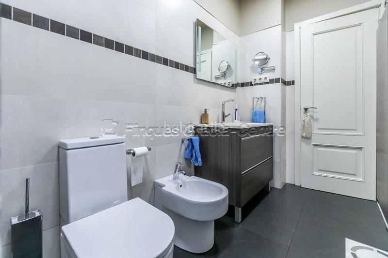 Foto 424517cd-f948-45e6-a56a-4e8c0b90d355. Maison avec chauffage parking dans Centre Sabadell