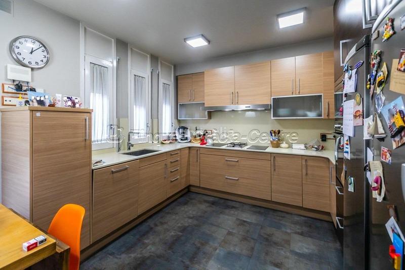 Foto 75d188c4-7fe3-4906-8722-f583aafe9712. Maison avec chauffage parking dans Centre Sabadell