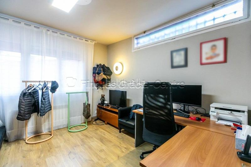 Foto 9362e44c-1f78-4813-b21d-f121384637b6. Maison avec chauffage parking dans Centre Sabadell