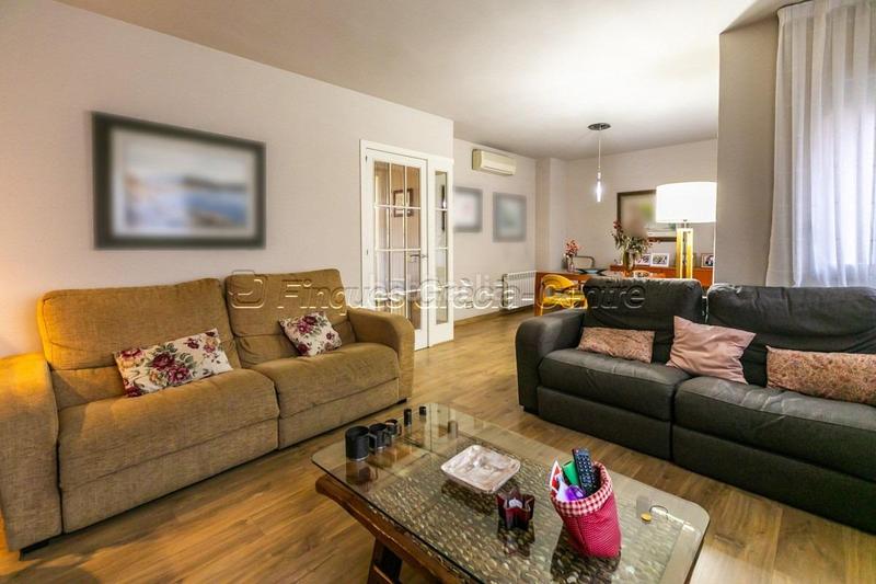 Foto a9ad9ea9-f007-44d8-9bf3-fe25dfe7e6f4. Maison avec chauffage parking dans Centre Sabadell