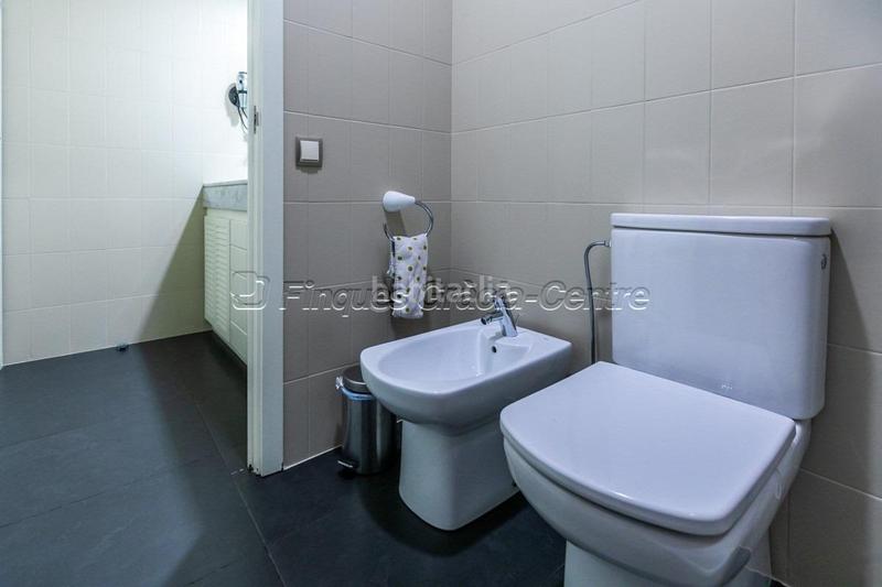 Foto aa72e2ab-31ee-4b14-8b1f-d119559cc132. Maison avec chauffage parking dans Centre Sabadell