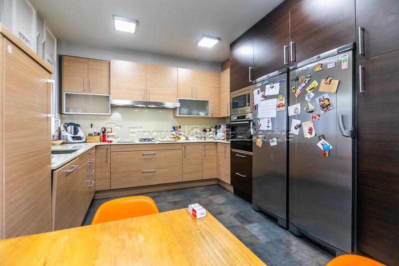 Foto aa9ca55e-b622-47a5-ad86-2781633a8f7a. Maison avec chauffage parking dans Centre Sabadell