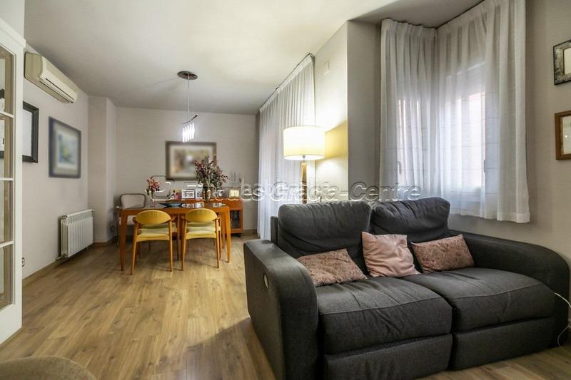 Foto c4e4d9da-224d-43a3-a9f0-149ead8edc35. Maison avec chauffage parking dans Centre Sabadell