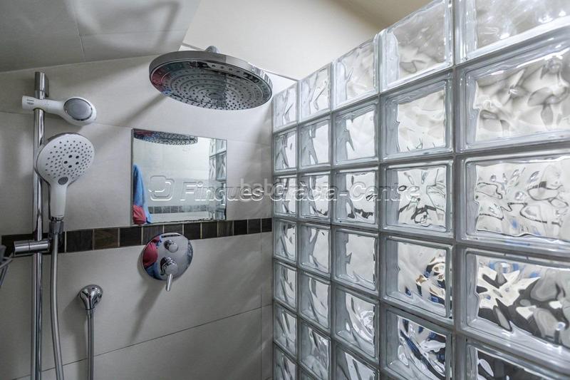 Foto d91104ad-8b66-4fd4-b01b-5b221c7e6a2d. Maison avec chauffage parking dans Centre Sabadell