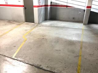 Aparcament cotxe a Carrer carrer de latorre 34. Venta de plaza de parking en la calle latorre