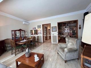 Pis  Placa major de la. Espectacular piso en venta señorial en zona prime de sabadell