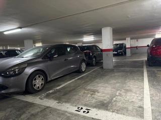 Aparcament cotxe  Carrer carrer de montserrat. Plaza de parking en venta en el centro de sabadell