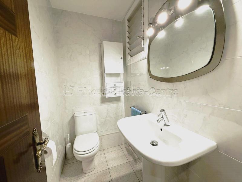 Foto 8a33bf7d-cb76-4cc5-92cb-7390b8e45746. Piso oportunidad única en ronda zamenhof, ! en Centre Sabadell