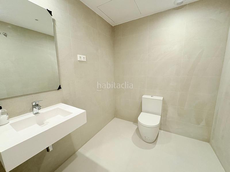 Foto 0c139f76-e52d-4742-b2a0-034a09590ae7. Lloguer local comercial a carrer carrer rambla 111 a Sabadell