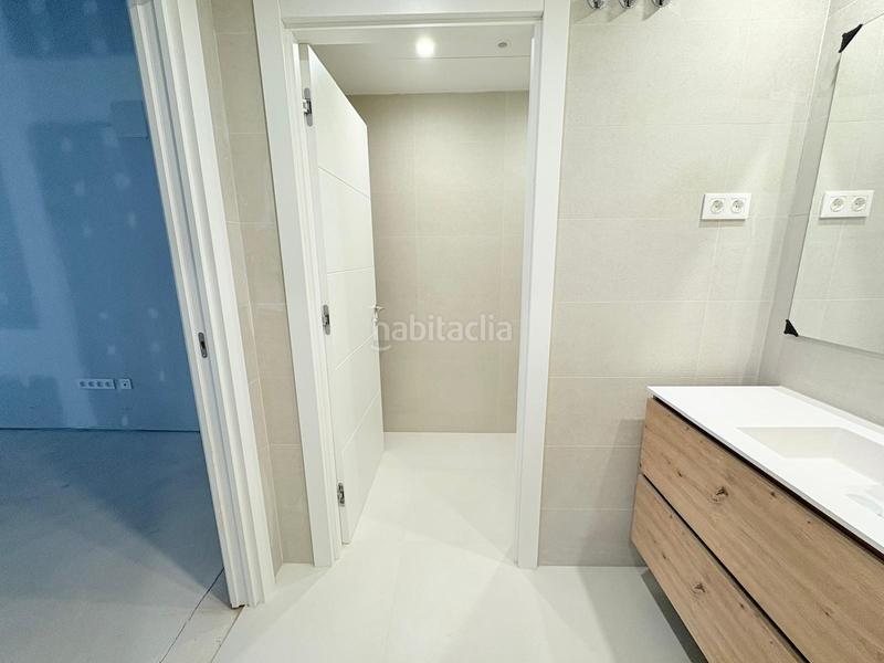 Foto 77af2eff-df4f-4fdb-ab99-2fef0a25b27d. Lloguer local comercial a carrer carrer rambla 111 a Sabadell