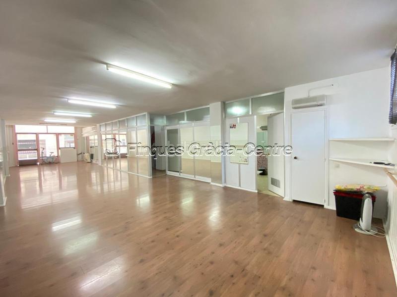 Foto 5d2682e2-29dc-44c3-bf32-aeb8b9f44feb. Rent business premise in Centre Sabadell