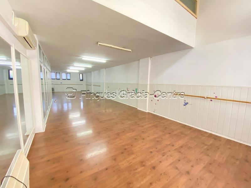 Foto 5d68b305-1348-4059-b0da-aa6b586900a7. Rent business premise in Centre Sabadell