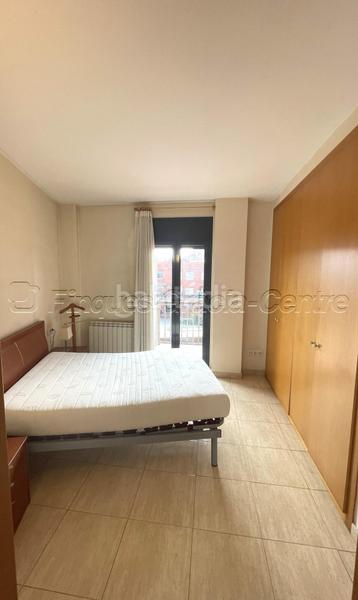 Foto 2bb56d3d-e57f-4426-8727-d81d838f30e8. Location appartement avec chauffage parking dans Eixample Sabadell