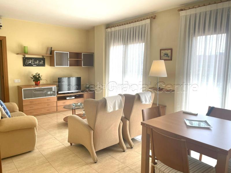 Foto 6d96dd35-d275-4092-b109-b2f4c6b8e88d. Location appartement avec chauffage parking dans Eixample Sabadell