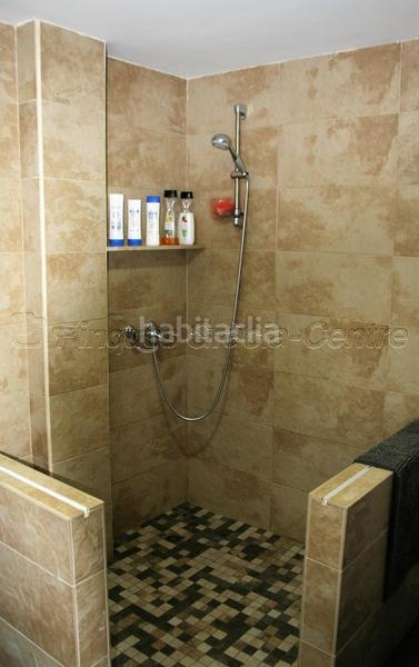 Foto df728439-fb1f-466b-aeff-144e17699b0a. Alquiler casa  en primera planta seminueva en can llong cerca club natació en Sabadell