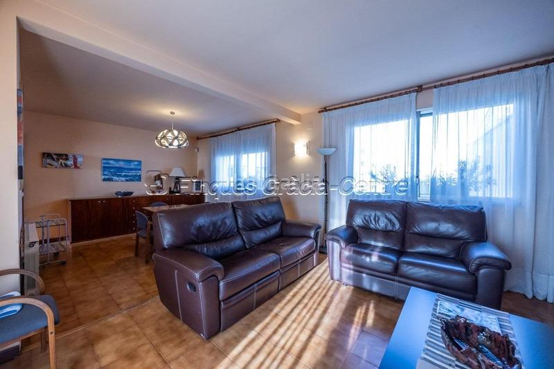 Foto 2731e69f-764e-4e47-bd57-861e8b3f03db. Haus mit heizung in Centre Sabadell