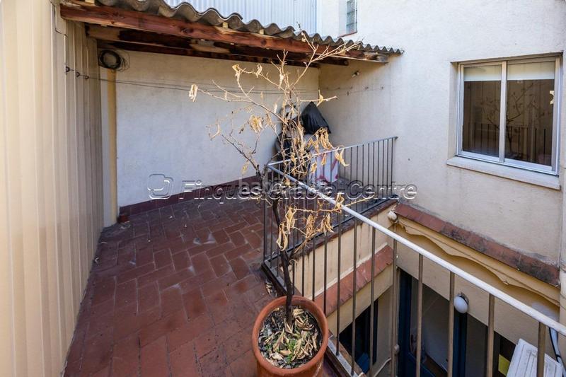 Foto 460c561b-7adb-438c-aa6d-ae0f57f233d4. Haus mit heizung in Centre Sabadell