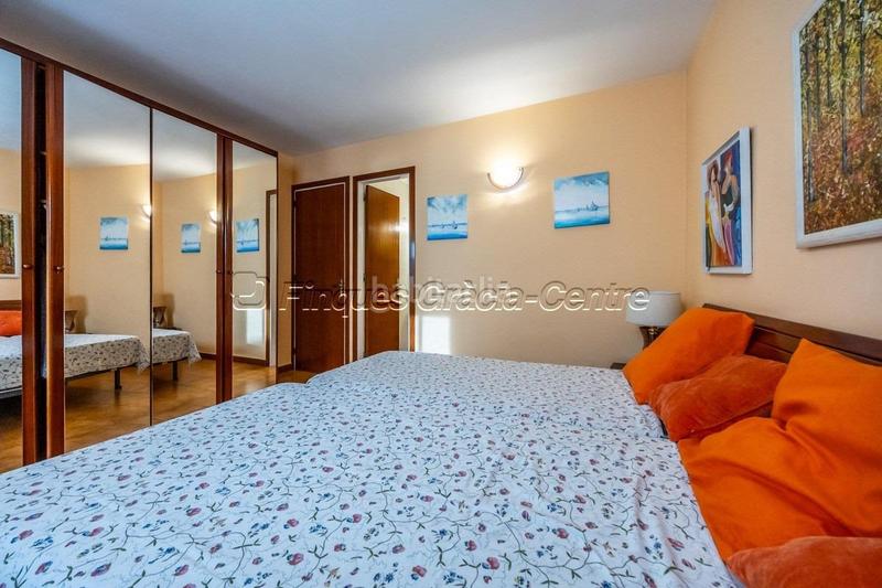 Foto 69b6b372-edc0-4d61-b72f-27efdd8c6bd7. Haus mit heizung in Centre Sabadell