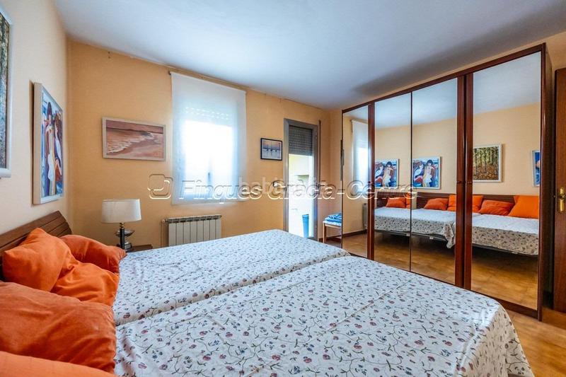 Foto 8734c963-aeb0-44ef-aeb8-de25ec6d6ff5. Haus mit heizung in Centre Sabadell