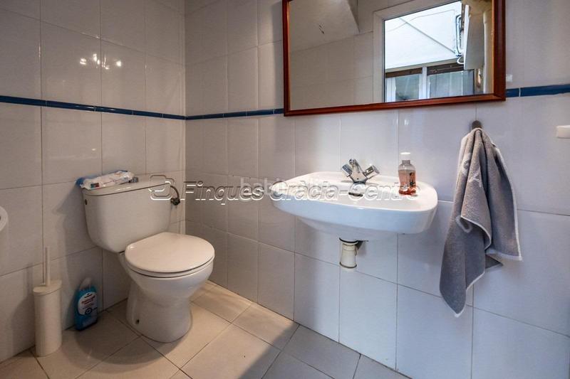 Foto b9eaa81e-576f-4579-aac7-ad7cddad403a. Haus mit heizung in Centre Sabadell