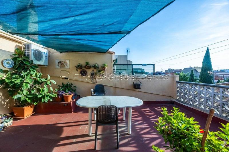 Foto c88d4a37-3635-4c09-bc67-afbf84501eb8. Haus mit heizung in Centre Sabadell