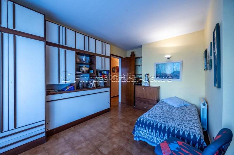 Foto ec44ce04-16a4-4d8f-8678-88220fbc3a29. Haus mit heizung in Centre Sabadell