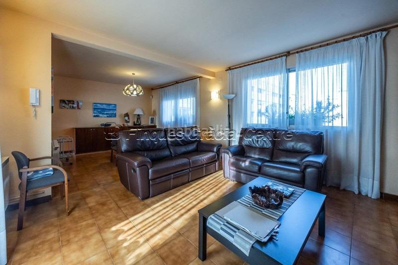 Foto fd16cce9-f9cc-4445-adb4-aefc4ad93af8. Haus mit heizung in Centre Sabadell