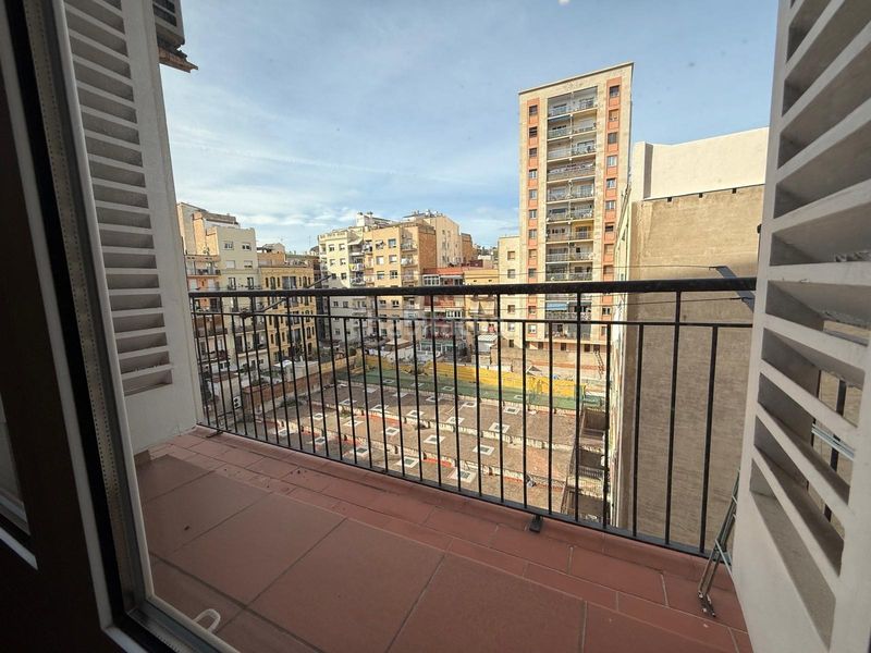 Foto fbc0bcda-a531-4af4-9523-2bd3267c93de. Pis amb calefacció a La Nova Esquerra de l´Eixample Barcelona