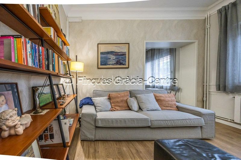 Foto 1d1da355-c19a-4292-8df5-ca5322321693. Casa  en venta en el centro en Centre Sabadell