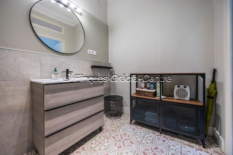 Foto 2f1ed84c-a5f5-45b7-8b8c-48ca92b3b7b7. Casa  en venta en el centro en Centre Sabadell