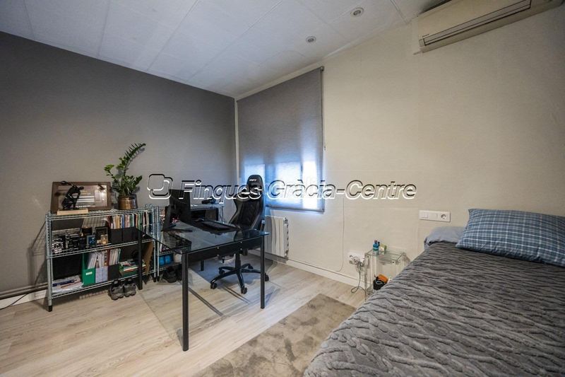 Foto 4a89770c-252a-4e8b-9265-d2266986031a. Casa  en venta en el centro en Centre Sabadell