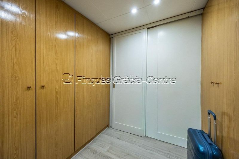 Foto 8c5f4f5d-96a9-4c0d-a39d-e7b8311e6ce0. Casa  en venta en el centro en Centre Sabadell