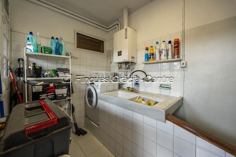 Foto acd201a5-6928-45ac-ac90-897667f53dc5. Casa  en venta en el centro en Centre Sabadell