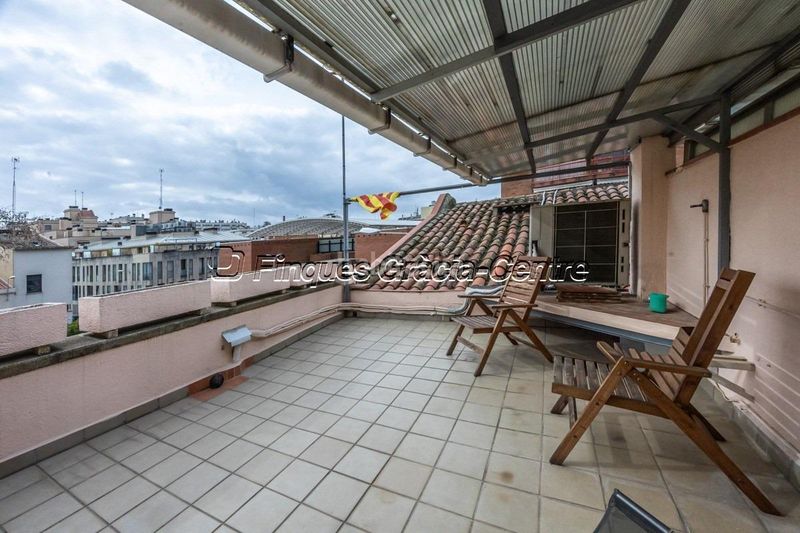 Foto bd4346e1-08ec-4ab4-a228-0648bc5ecce9. Casa  en venta en el centro en Centre Sabadell
