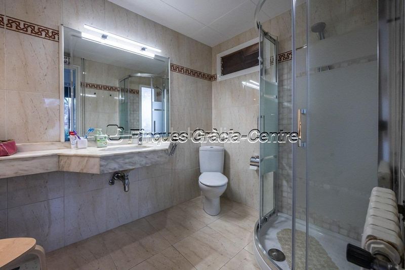 Foto fe9c7dd8-1961-4862-967d-31a9d496f0e1. Casa  en venta en el centro en Centre Sabadell