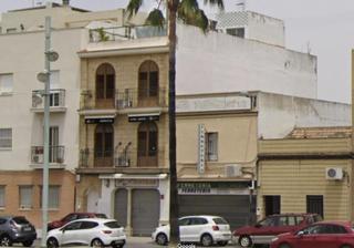 Edifici  Calle brasil. Venta de edificio en dos hermanas, zona doña mercedes