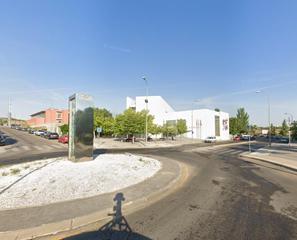 Casa adossada a Hispanoamérica-Comunidades. Vivienda en valdemoro