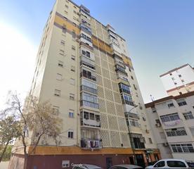 Pis  Calle deva. Vivienda en málaga, zona palmilla
