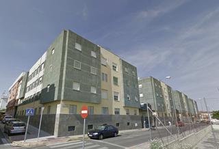 Pis  Calle gelves. Piso en dos hermanas