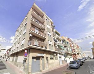Pis  Francisco frutos vives. Piso en cieza
