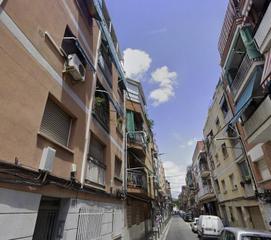 Appartement  Calle napols. Piso en santa coloma de gramenet