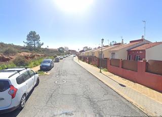 Casa  Calle cierzo. Vivienda en ayamonte