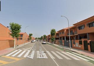 Casa  Avenida hernando sanz. Vivienda en seseña