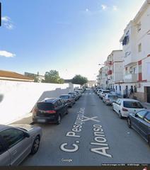 Pis  Calle pesquero rey de los niños. Vivienda en barbate