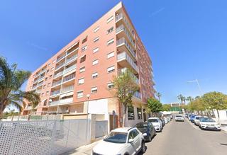 Pis  Calle murta. Piso en paterna