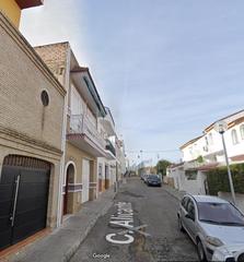 Casa  Calle alicante. Vivienda en mairena del aljarafe