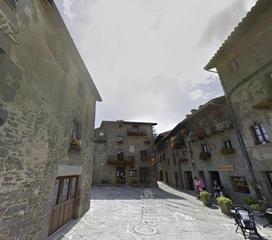 House  Fossar. Casa en rupit i pruit