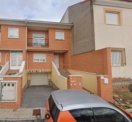 Casa adossada  Calle torrecilla. Vivienda en ciruelos