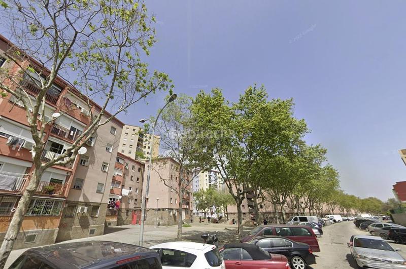 Foto db37aca5-7958-44aa-a49b-90d9df4c07f2. Piso  en Sant Roc Badalona