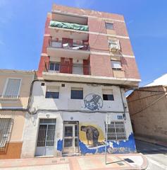 Pis  Calle de la cruz. Vivienda en las torres de cotillas